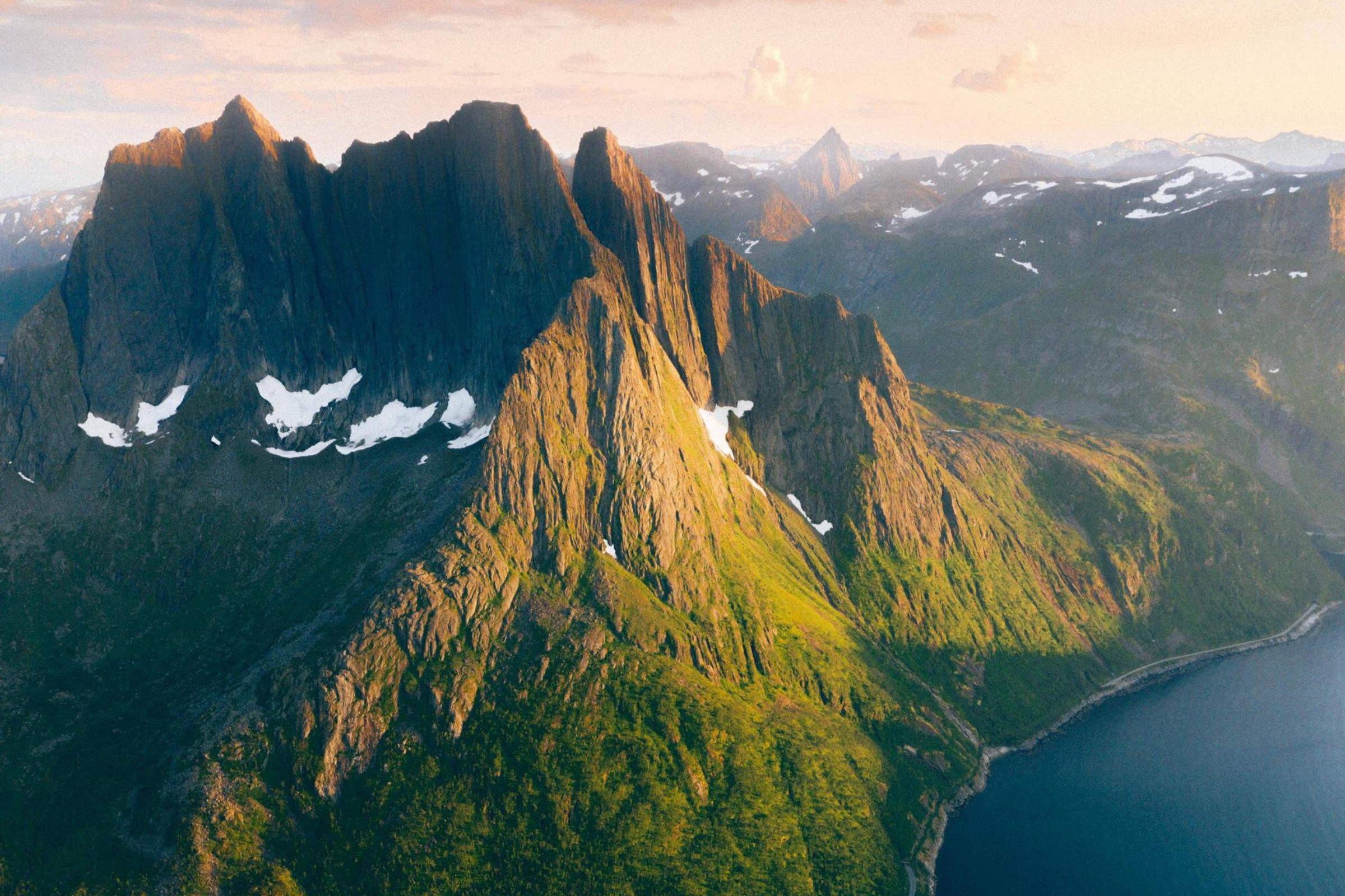 10 senja island.webp